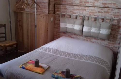 Beauvoir-en-Lyons Hotel | Auberge Des Pilotis