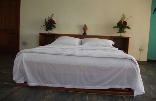 La Vallee-de-Jacmel Hotel | Auberge Du Mont Saint Jean