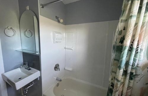 Berry Mills Hotel | Auberge Restwell Motel