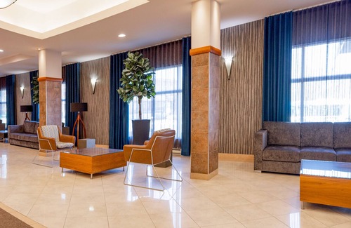 Longue-Pointe Hotel | Auberge Royal Versailles
