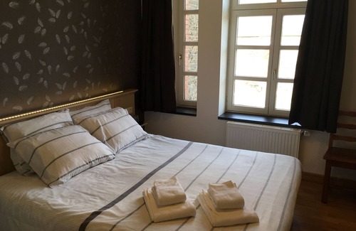 Orchimont House | Auberge Saint Martin