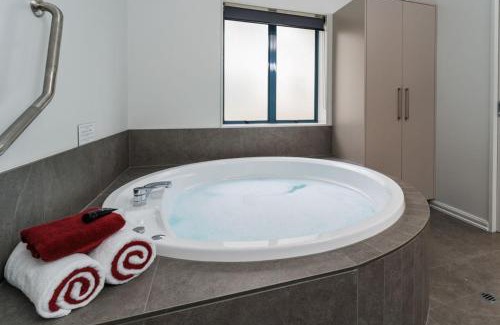 Palmerston North Hotel | Aubyn Court Spa Motel