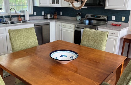 Reedville House | August weeks still available! Fish and crab from private, waterfront dock!