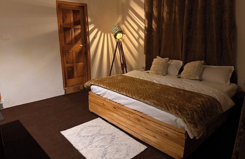 Aleo House | Aura by RA Manali - Mountain View