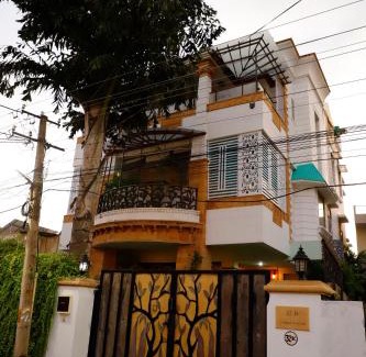 Keshav Nagar House | Aura Homestay Royal Villa