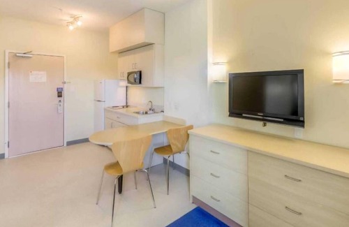 Estevan Hotel | Aurora Inn Estevan