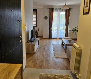 Vozdovac Apartment | Aurora lux