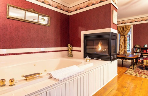 Stillwater House | Aurora Staples Inn
