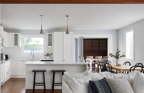 The Junction House | Austin Cottage - 1 bed option - Pet Friendly!