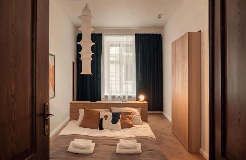 Stradom Apartment | Austin Flowers Old Town by WillyWalls