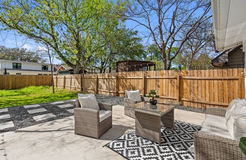 Allandale House | ❤️Austin Modern style❤️n5.5mi from Domainn6mi from downtown n5mi from stadiums