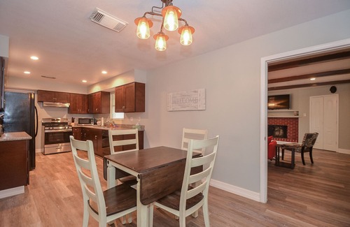 Spring Branch West House | Authentic Home by Memorial City Mall and Memorial Hospital - West Houston