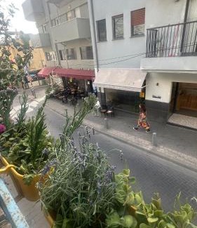 Neve Tzedek Apartment | Authentic Neve Tzedek Apartment