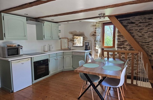 Vieillevie House | Auvergne country house 15 kms from the medieval village of Conques