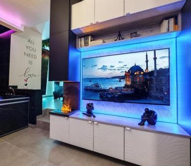 Limoges Apartment | - Aux Bulles 2 - Suite & SPA - By Skyline Résidence