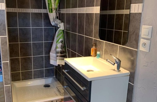 Sorbiers House | Aux Deux Lots