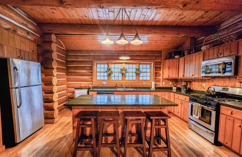 Brodhead Cabin | Avail. Octoberfest Sep 25th-28th-Lake Cabin w/King