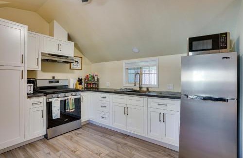 Avalon House | Avalon Cottage Less Than Half-Mi to Beaches and Crescent Ave