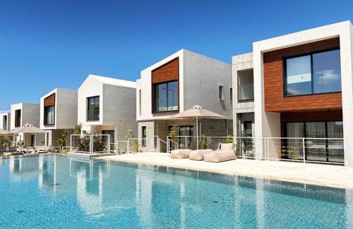 Emba Villa | Avalon Gardens Pink&Blue Villa with swimming pools sauna restaurant gym