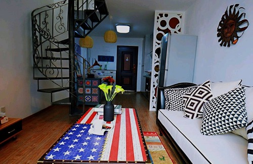Futian Apartment | Avatar American Style Large Queen Bed Apartment