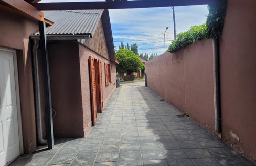 Los Antiguos House | Avenida Centro