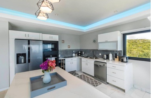 Oyster Pond Villa | Avenue du lagon