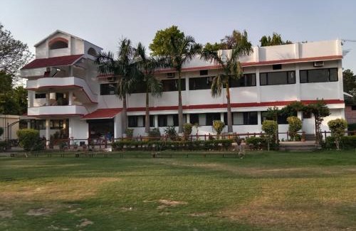 Mirzapur Resort | Avexia Fun City Resort