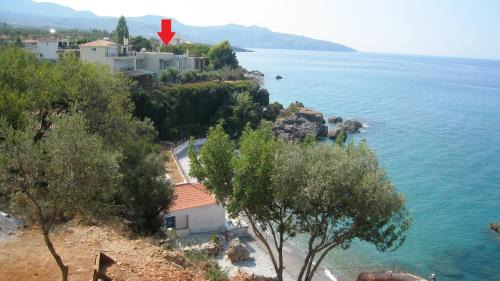 Akrogialion Apartment | Avia Holiday Homes
