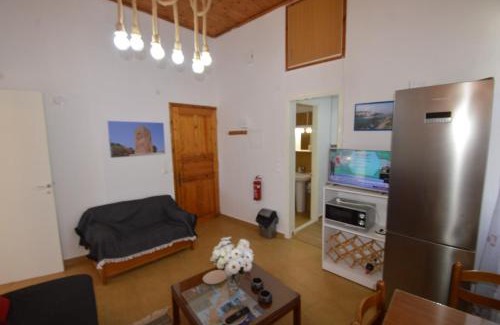 Avlonarion Apartment | Avlonari Evias flat in the Central Square