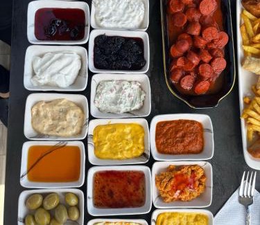 Arakli Hotel | Avni Bey Otel