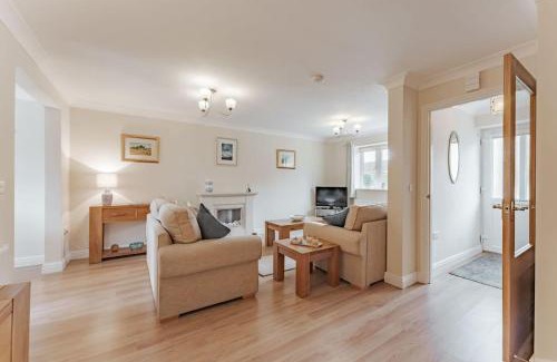 Snettisham House | Avocet Cottage - Norfolk Cottage Agency