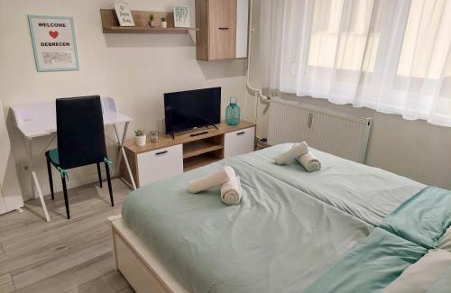 Debrecen Apartment | AwesHome City Apartment - 3 Bedrooms and Free parking