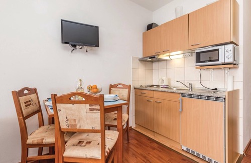 Donji Kraj Apartment | Awesome apartment in Moscenicka Draga