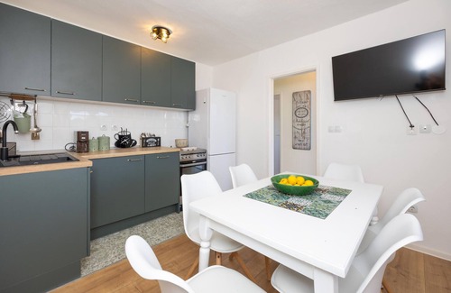 Necujam Apartment | Awesome apartment in Necujam with WiFi