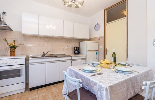 Sarsoni Apartment | Awesome apartment in Rijeka with WiFi
