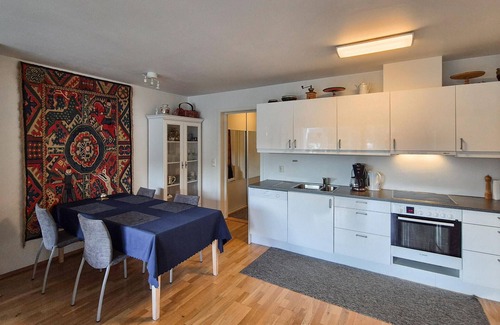 Ulvik Apartment | Awesome apartment in Ulvik with house sea view