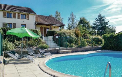 Saint-Saud-Lacoussiere House | Awesome Home In St Saud Lacoussiere