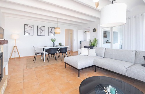 Rafol de Almunia House | Awesome home in El Rafol D'Almunia