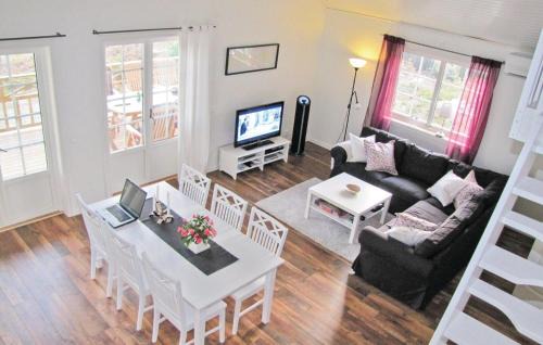 Arjang House | Awesome Home In Årjäng With Kitchen
