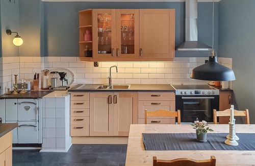 Bjarnum House | Awesome home in Bjärnum with WiFi