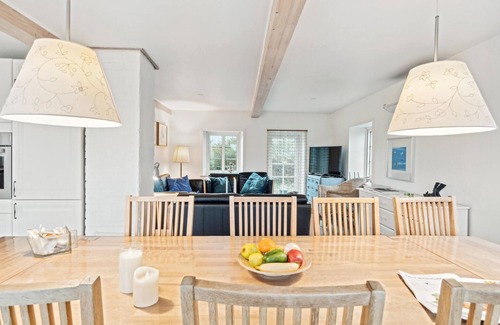 Ballum House | Awesome home in Bredebro with WiFi