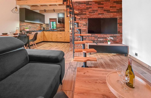 Cieciorka House | Awesome home in Cieciorka