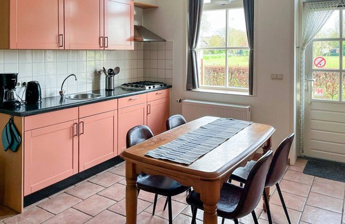 De Moer House | Awesome home in De Moer with WiFi