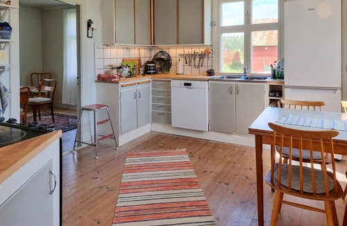 Vanersborg Municipality House | Awesome home in Frändefors