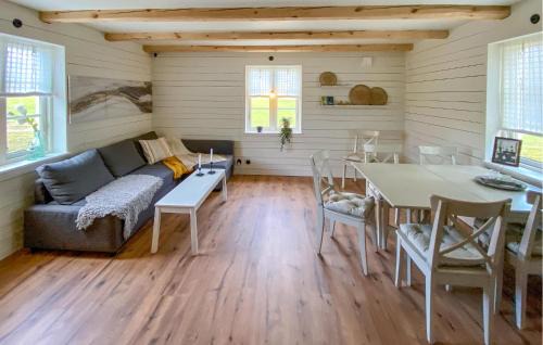 Habo House | Awesome Home In Habo With Wifi