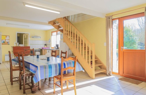 Hucqueliers House | Awesome home in HUCQUELIERS with WiFi