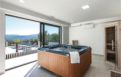Imotski House | Awesome Home In Imotski With Sauna