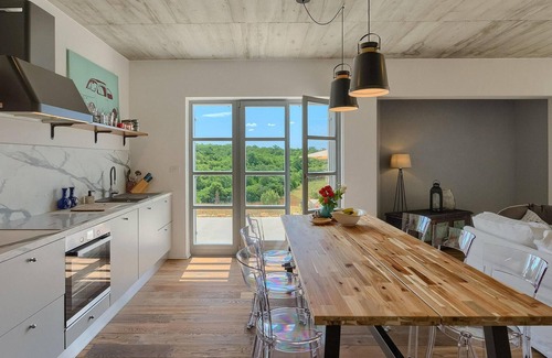 Kurili House | Awesome home in Kanfanar with sauna