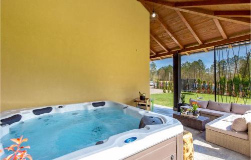 Klana House | Awesome Home In Klana With Sauna