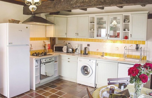 Masseube House | Awesome home in Masseube with sauna